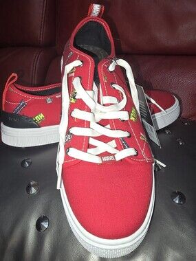 *NWT* Marvel X Toms Red Canvas Sneakers Women's Size 8.5